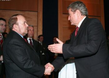 Berisha i uron Nanos shërim të shpejtë: Ta kalojë këtë situatë jo të lehtë dhe të rikthehet në familjen e tij