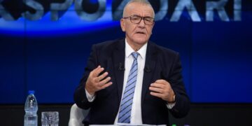 “U mblodhën këta dhe bënë libër ”, Rakipi revoltohet me Rithemelimin: Pse kështu do t’i zgjidhin hallet e Shqipërisë?