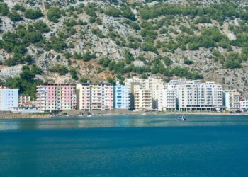 Ballkanasit dhe ‘mania’ për apartamente në bregdetin shqiptar