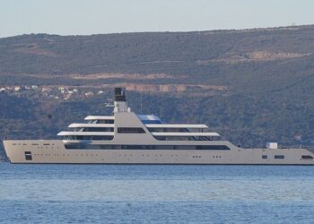 Çfarë përfiton Shqipëria nga jahtet e ankoruara në portet e saj?