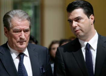 Sesioni i ri parlamentar, Basha-Berisha shkëmbejnë akuza: Aleanca Rama-Doshi-Brava është realiteti i ri