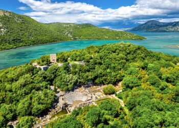Media portugeze shkruan për Shqipërinë: Etnia dhe gjuha që shkojnë përtej territorit
