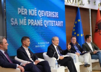 Berisha u jep leje të zgjedhurve vendorë: Bashkëpunoni edhe me qeverinë, por denonconi çdo diskriminim të saj