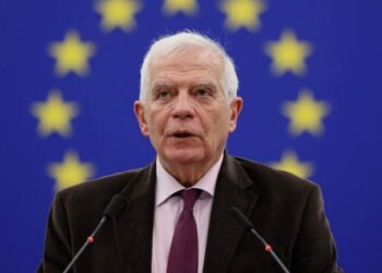 Thirrja e Borrell për Serbinë: Tërhiqni ushtrinë nga kufiri me Kosovën
