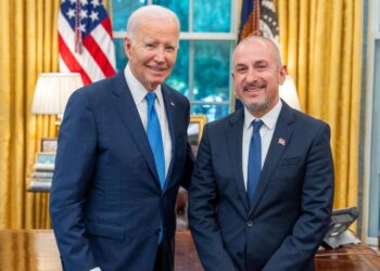 Ambasadori i ri i Shqipërisë në SHBA Ervin Bushati i paraqiti presidentit Biden letrat kredeciale