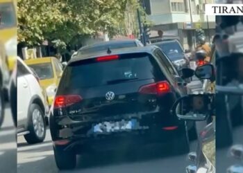 VIDEO/ Shoferi në Tiranë merr gjobë ekzemplare, 60 mijë lekë ndëshkim