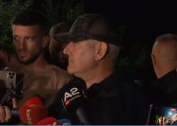 Sulmi në veri të Kosovës/ Sveçla flet nga vendi i ngjarjes: Kemi 6 të arrestuar, të paktën 3 të vrarë