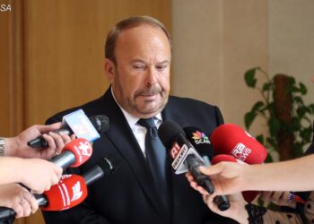 Lideri historik i PS, Fatos Nano feston sot 71-vjetorin e lindjes