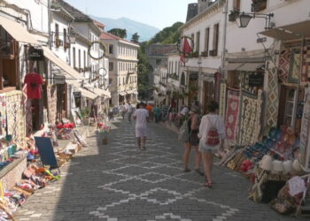 Kryeson kalaja e Gjirokastrës, mbi 458 mijë të huaj dhe shqiptarë vizituan sitet kulturore në vend