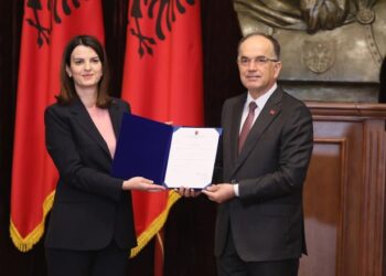 Pas betimit në Presidencë, ministrja e Shëndetësisë Koçiu: Do vazhdojmë ndryshimet e mëdha në këtë sektor