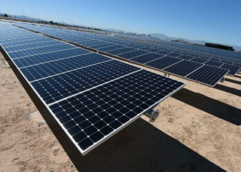 Shqipëria investon te panelet diellore, rritet prodhimi nga fotovoltaikët