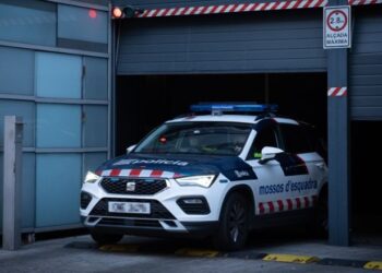 “Skifterët” që tmerruan Barcelonën/ Vidhnin bizhuteri dhe sende me vlerë, arrestohen 2 shqiptarë në Spanjë
