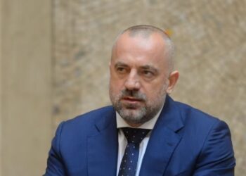 Dëshmon në Ministrinë e Brendshme Serbe si person pjesëmarrës: Radoiçiç jep deklaratë në Beograd për sulmin në Kosovë