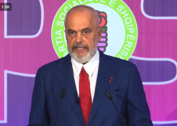 LIVE/ Rama e nis me turizmin e suksesshëm mbledhjen e asamblesë së PS. Më pas ndryshimet në qeveri