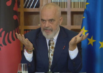 Tensioni në veri të Kosovës/ Rama: Kërkesa e Osmanit për draft-asociacionin, hap pozitiv