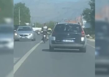 Dhjetëra doza kokainë e kanabis të sekuestruara, arrestohen babë e bir