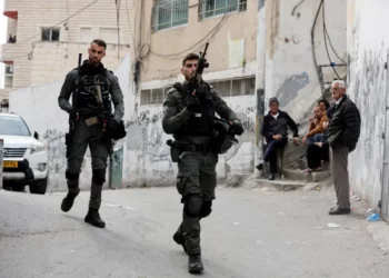 Skandali në Izrael, ushtarja krijon lidhje seksuale me palestinezin e dënuar për sulm terrorist