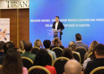 Veliaj: PS është skuadër fituese. Opozitës e disa gazetarëve do t’u bëhen gjunjët me kallo, duke u lutur që unë e Rama të kemi konflikt