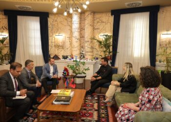 Java Kulturore e Azerbajxhanit, Veliaj pret delegacionin azer: Projekte konkrete mes Tiranës dhe Bakusë