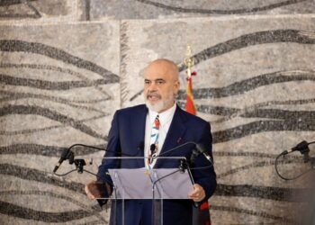 “Deklarata e Borrell jashtë realitetit”, Rama: S’mund të jemi krah BE-së, pa një deklaratë të dytë për Kosovën