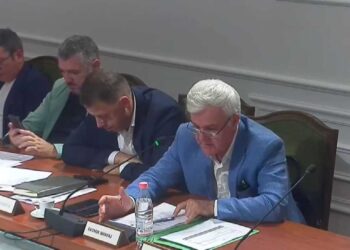 Komisioni i Ligjeve miraton rritjen e pagave për gjyqtarët e Kushtetueses, Xhafaj kundër