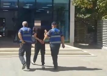 19-vjeçari kapet me drogë në afërsi të një shkolle në Dibër