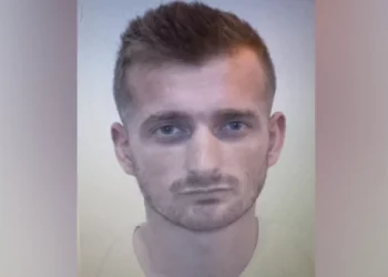 ‘Kam qenë shumë herë afër vdekjes’/ Rrëfimi i 22 vjeçares shqiptare që u mbajt e ‘burgosur’ për dy vite nga burri sepse lindi vajzë