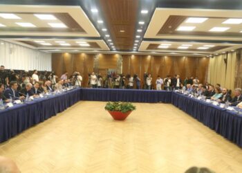 EMRAT/ Ja kush janë 43 deputetët që morën pjesë në tryezën Bardhi-Berisha
