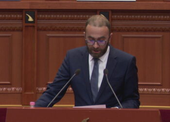 Ndryshimet në qeveri, Bardhi letër Nikollës: Miratimi të kalojë në diskutim