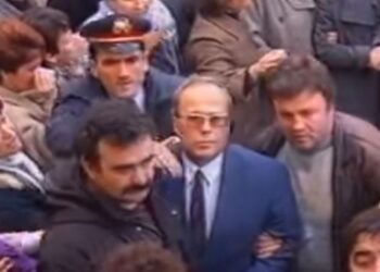 Rrëfimi i ish-sekretares personale të Nanos: Çfarë ndodhi në zyrë ditën që erdhi fleta e arrestit