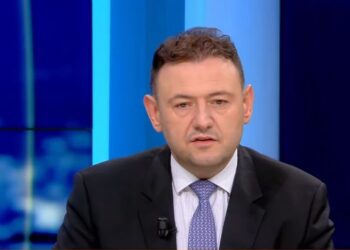 Berisha-Bardhi/ Hasa: Zgjodhën rrugën e gabuar, udha e mbarë gjithkujt që i bashkohet bunkerit antiamerikan