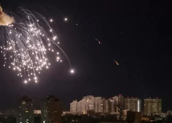 Kievi pengon sulmin e madh me dronë rus