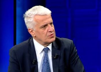 “Midis Ramës e Kurtit nuk ka kimi”/ Majko: Shqipëria, alfën dhe omegën e politikës së vet ka Kosovën