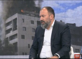 Digjet pallati 10-katësh në Tiranë, Mazniku: Të verifikohet shkaku! Duhet kulturë më strikte në raport me fatkeqësinë! Gjëja më e mençur, sigurimi i banesave