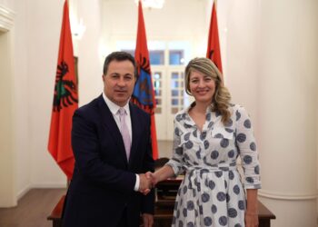 Peleshi takon Joly: Mirënjohje për mbështjetjen e Kanadasë në fushën e sigurisë dhe mbrojtjes