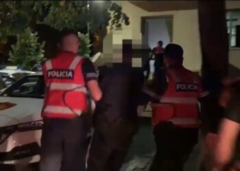 ‘Mallin e ke super, ma kanë pëlqyer të gjithë’/ Zbardhen përgjimet, si agjenti i infiltruar ‘fundosi’ shpërndarësit e drogës