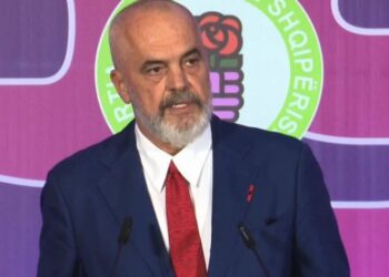 Rama: Atyre që vjedhin me flamurin e PS s’ua fshij bajgat e korrupsionit. Drejtësia të ndëshkojë çdo lloj këlyshi…!