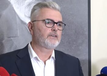 Gogu: Kuvendi tashmë ‘kombinat pune’, të gatshëm për bashkëpunim me opozitën