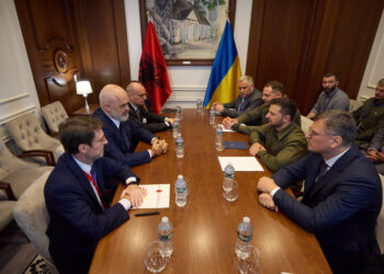Nënshkruhet deklarata/ Zelensky në tryezë me Ramën: Shqipëria, mbështetje për integrimin e Ukrainës në NATO
