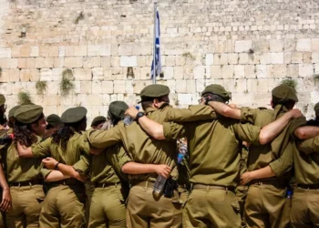 Qindra mijëra trupa izraelite në kufi me Gazën: Gati të nisë operacioni tokësor për shfarosjen e Hamasit