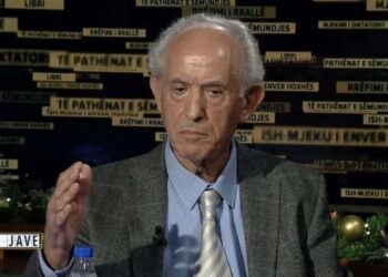 Lamtumirë Prof. Dr. Ahmet Kamberi, ndërron jetë “babai” i kardiologjisë shqiptare