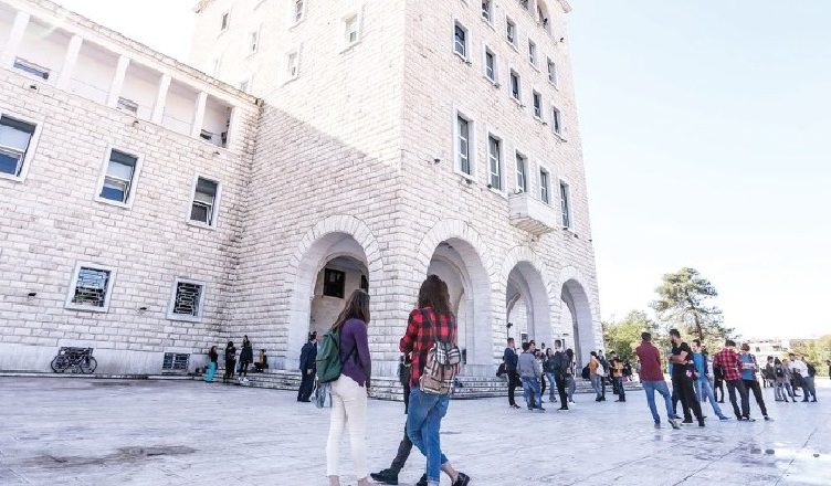 Nis faza e lirë e regjistrimit në Universitete, kushdo mund të regjistrohet në degët ku ka vende të lira