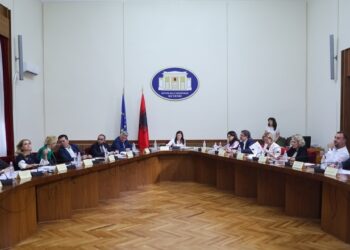 Nesër mblidhet Konferenca e Kryetarëve, diskutohen projektrezolutat e PS dhe PD për Kosovën