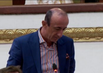 Debati për kreun e grupit të PD/ Sula: Kuvendi s’jep përgjigje se ka urdhër nga Rama! Nikolla: Meqë je kaq i zoti, zgjidhni vetë hallet tuaja