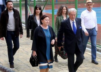 Berisha nën akuzë/ Bujar Leskaj “bën zbulimin e madh”: Të trokasim në çdo ambasadë e kancelari ndërkombëtare