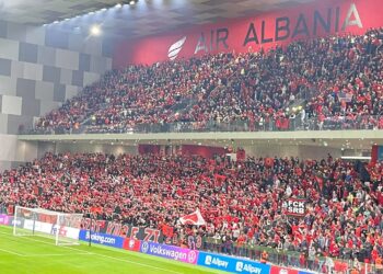 UEFA mendon për tifozët e Kombëtares, udhëtim falas në transportin publik gjatë Europianit