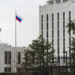 SHBA dëbon dy diplomatë rusë nga ambasada në Uashington