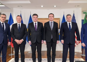 Kurti pas takimit me diplomatët: Siguria e Kosovës është çështja më urgjente