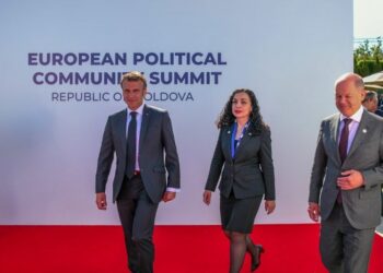 Çfarë ka Emannuel Macron me Albin Kurtin?