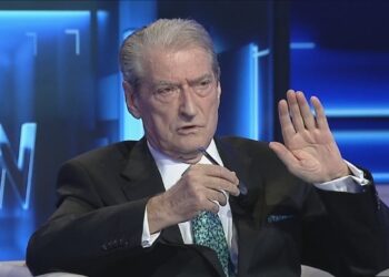 “Nuk paraqitem kurrë para gjykatës”, Berisha sfidon drejtësinë: Të më shoqërojnë forcërisht? Do jetë turp i madh…